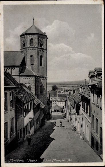 PC Homburg in the Saarpfalz district, view of Schlossbergstraße, Jakob Rubla bakery, church tower