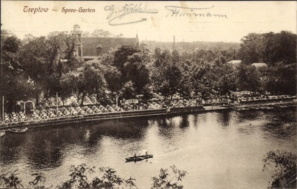 Ak Berlin Treptow Wuhlheide, Treptow Spree-Garten, Landschaft, Wasser, Bäume, Personen, Boot