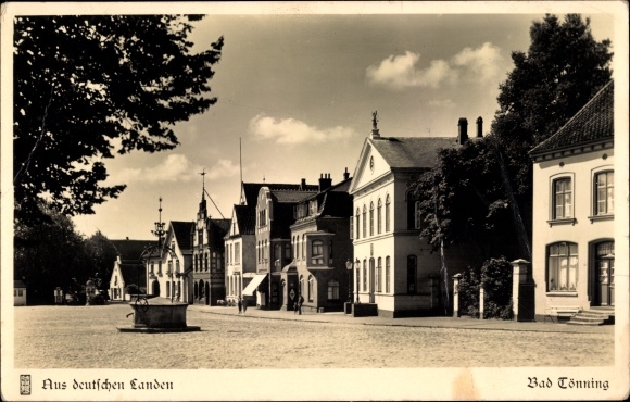 Ak Tönning op de Eider Noord-Friesland, kavel op de markt, fontein