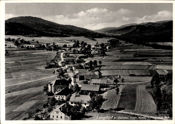 Ansichtkaart Langdorf Beierse Woud Neder-Beieren, luchtfoto