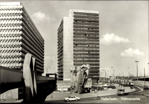 Postcard Halle an der Saale, Am Thälmannplatz