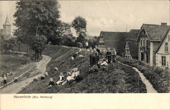 Postcard Hamburg Harburg Neuenfelde, partial view, dike, people, church tower