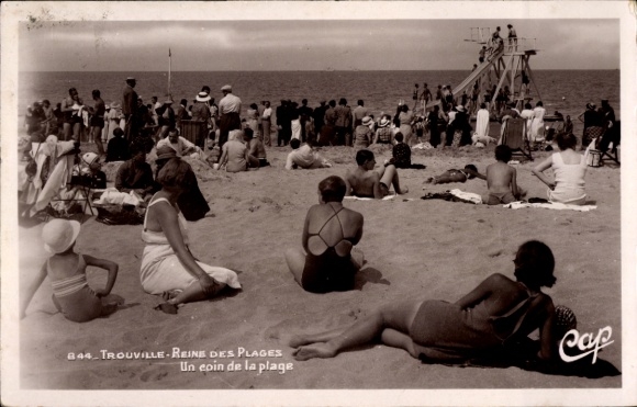 Ak Trouville sur Mer Calvados, Strandansicht, Badegäste, Schwimminsel, 30er Jahre