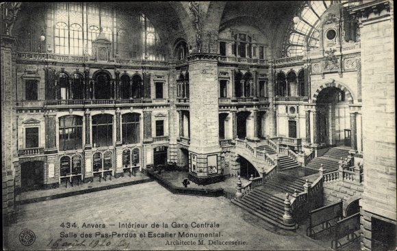 CPA Anvers Anvers Flandre, Interior of the Gare Centrale, Salle des Pas-Perdus, Escalier Monumental