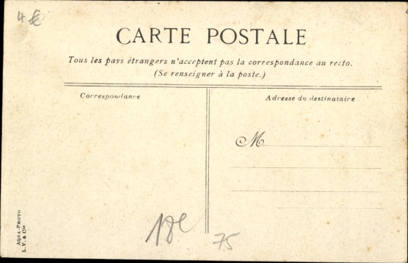 PC Paris XVIII. Buttes-Montmartre district, Boulevard Rochechouart, Rue de Clignancourt
