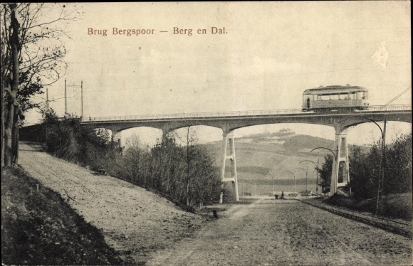 Postcard Berg en Dal Gelderland Netherlands, Burg Bergspoor