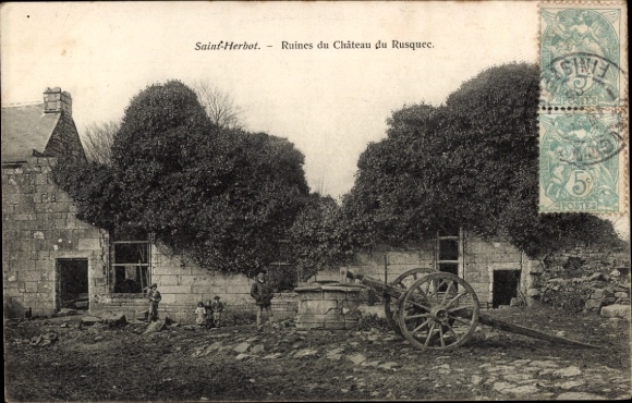 KP Saint Herbot Finistere, Ruiny Chateau du Rusquec