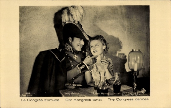 Postcard actors Willy Fritsch and Lilian Harvey, film scene from The Congress Dances, Ross Verlag 131/6