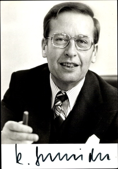 Photo Kurt Gscheidle, Federal Minister for Post, portrait, autograph
