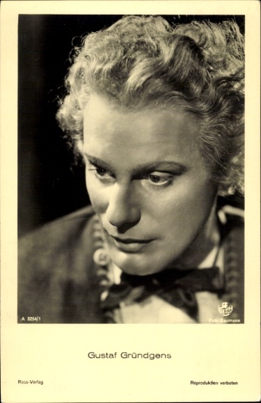 Postcard actor Gustaf Gründgens, portrait, Terra Film, Ross Verlag A 3254 1