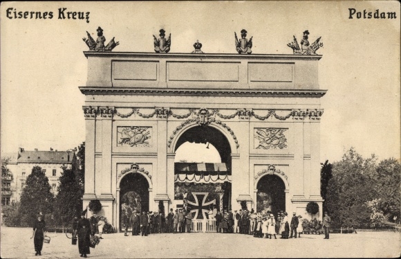 PC Potsdam in Brandenburg, Brandenburg Gate, Iron Cross, nailing