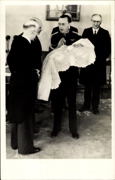 Ak Prinz Bernhard der Niederlande, Taufe Prinzessin Marijke, Beel, van Blokland, Soestdijk 1947
