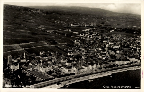 Postcard Rüdesheim am Rhein, aerial view of Rüdesheim, vineyards, Rhine, Deutscher Hof