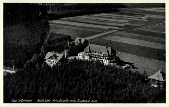 Ak Hirschhalde Bad Dürrheim im Schwarzwald Baar Kreis, Luftaufnahme, Heilstätte Hirschhalde, Feld