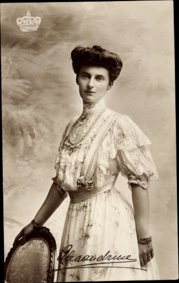 Portret van Alexandrine van Mecklenburg, koningin van Denemarken
