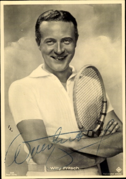 Postcard actor Willy Fritsch, portrait, Ross 598, tennis racket, autograph