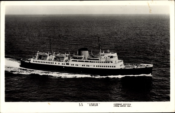 Postcard CGT Steamer Lisieux, Compagnie Generale Transatlantique, French Line