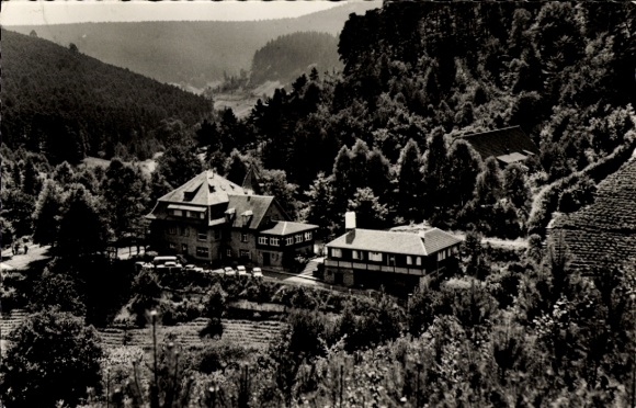 Ak Elmstein in der Pfalz, Naturfreundehaus  landschaftliche Umgebung, schwarz-weiß Aufname