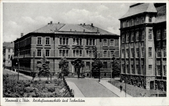 Ak Ilmenau in Thüringen, Reichsfinanzschule und Technikum, Straßenpartie