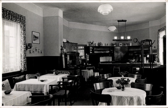 Photo Postcard Hamburg Wandsbek, restaurant, tables, bar