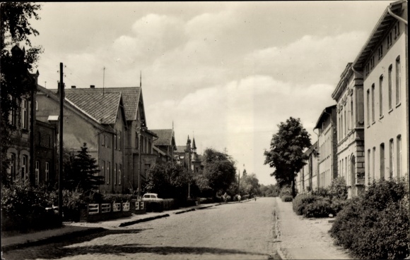 Postcard Bützow in Mecklenburg, Gartenstrasse