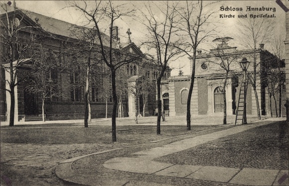 Postcard Annaburg Saxony Anhalt, castle, church and dining room