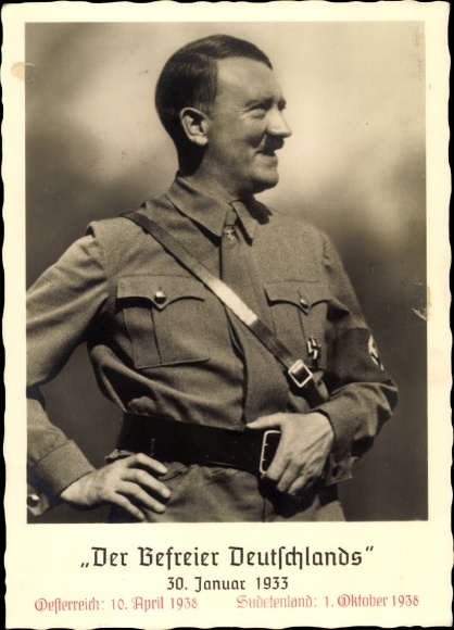 KP Wyzwoliciel Niemiec, przywódca i kanclerz Rzeszy Adolf Hitler w mundurze partyjnym, portret stojący