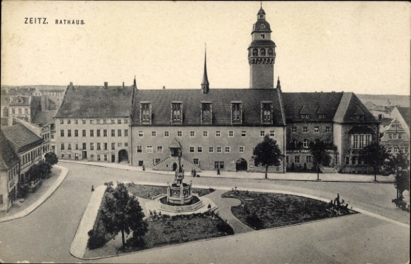 Ak Zeitz im Burgenlandkreis, Stadtansicht, Rathaus, Brunnen,  Architektur, 