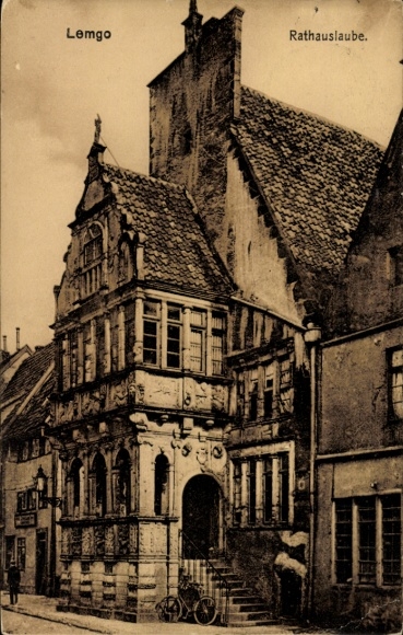 Ak Lemgo in Lippe, Rathauslaube, Treppe, Fahrrad