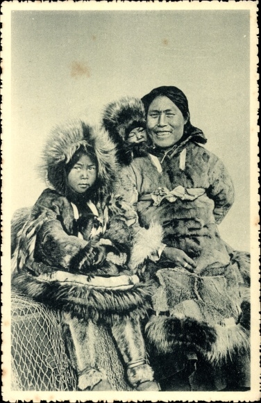 Ak Alaska USA, Une chrétienne de l'Océan Arctique et ses deux enfants, Eskimo family