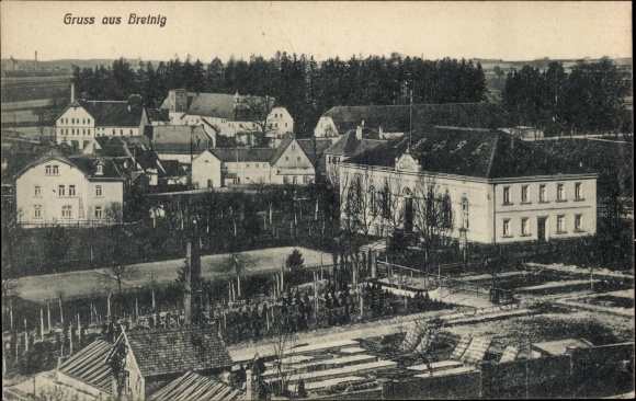 Postcard Bretnig Hauswalde in Saxony, view of the town, chimney, gardens, gymnasium