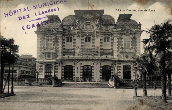 Postcard Dax Landes, Casino, view from the front, impressive architecture, palm trees in the foreground
