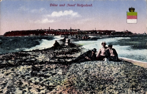 Ak Nordseeinsel Helgoland, Besucher auf der Düne, Wappen