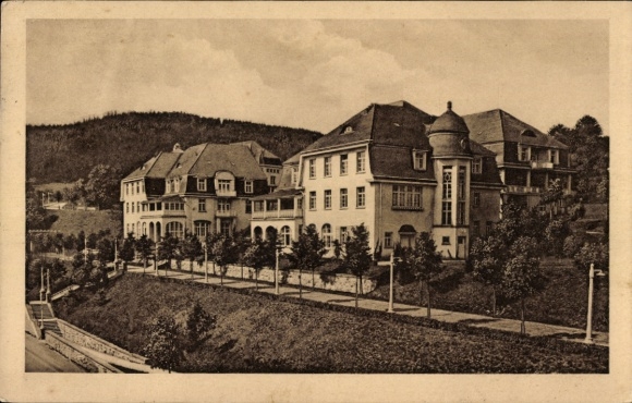 Ak Bad Gottleuba in Saksen, sanatoriumlandschap, gebouwen, bomen, straat