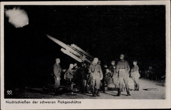 Ak Wehrmacht, Infanterie, Nachtschießen, schweres Flak Geschütz