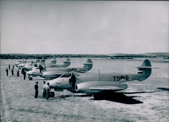 Photo Dutch military aircraft, Gloster Meteor, Y9