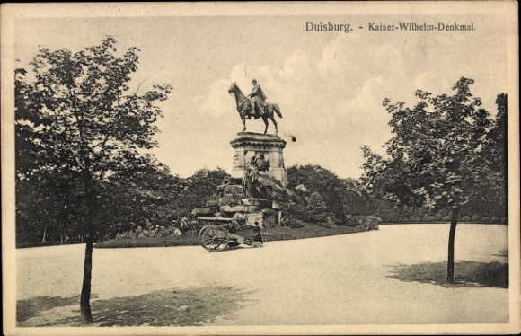 KP Duisburg w Zagłębiu Ruhry, Pomnik Cesarza Wilhelma, pomnik konny, drzewa, ścieżka