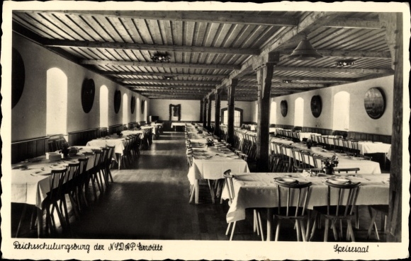 Postcard Erwitte in Westphalia, Reichsschulungsburg of the NSDAP, dining room