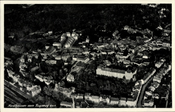 Ak Nordhausen am Harz, Luftaufnahme von  Häuser und Straßen,  Architektur