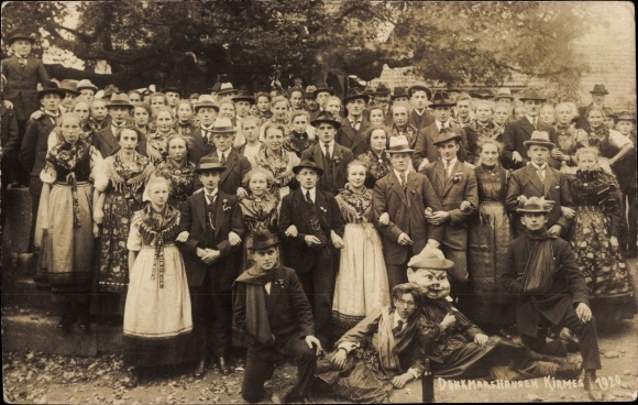Photo Postcard Dankmarshausen in Thuringia, fair society, group shot