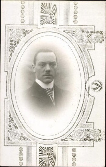 10 old photo PC men, various motifs
