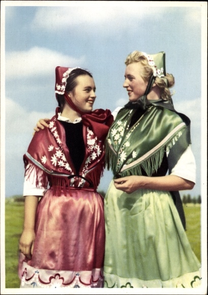 Postcard State Folk Art Ensemble of the GDR, Ammerland costumes