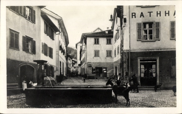 Postcard Thusis Canton of Graubünden, Old Town, Fountain