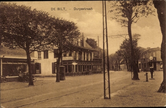Ak De Bilt Utrecht Niederlande, Dorfstraße, Tankstelle