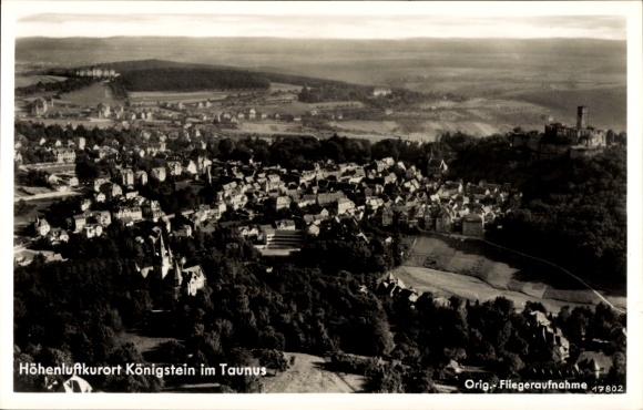 Ak Königstein im Taunus, Luftaufnahme von Königstein, schöne Landschaft,  Architektur