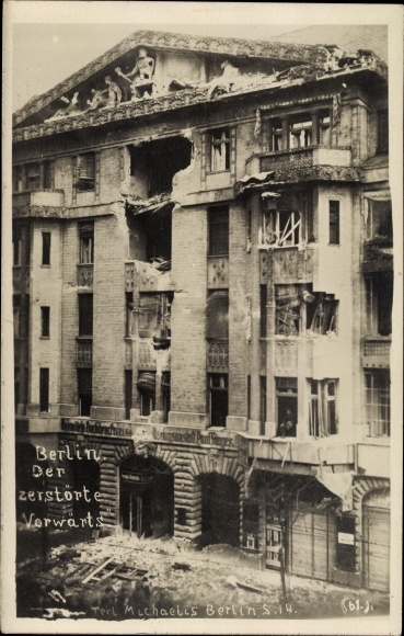 Ak Berlin, Straßenkämpfe, Zerstörtes Gebäude des Vorwärts, Spartakusaufstand 1919
