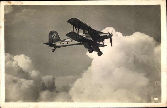 Postcard Deutsche Luftwaffe, Fieseler Fi 167, multi-purpose aircraft, biplane, II. WW