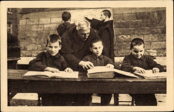 Postcard The Religious of France, DRAC Film, Brothers of St. Jean de Dieuc, Blind
