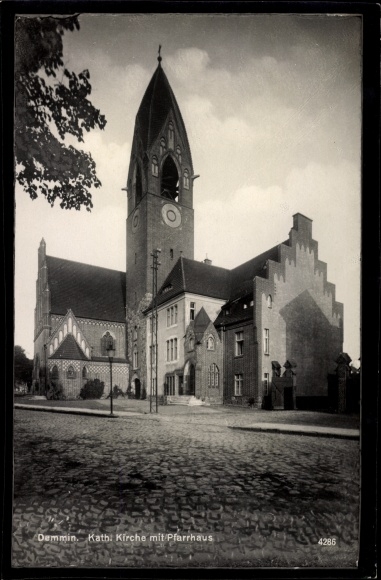 Photo Demmin in Western Pomerania, Catholic church, vicarage