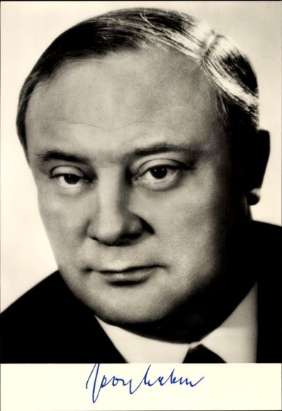 Postcard politician Georg Leber, Federal Minister of Transport, SPD, autograph